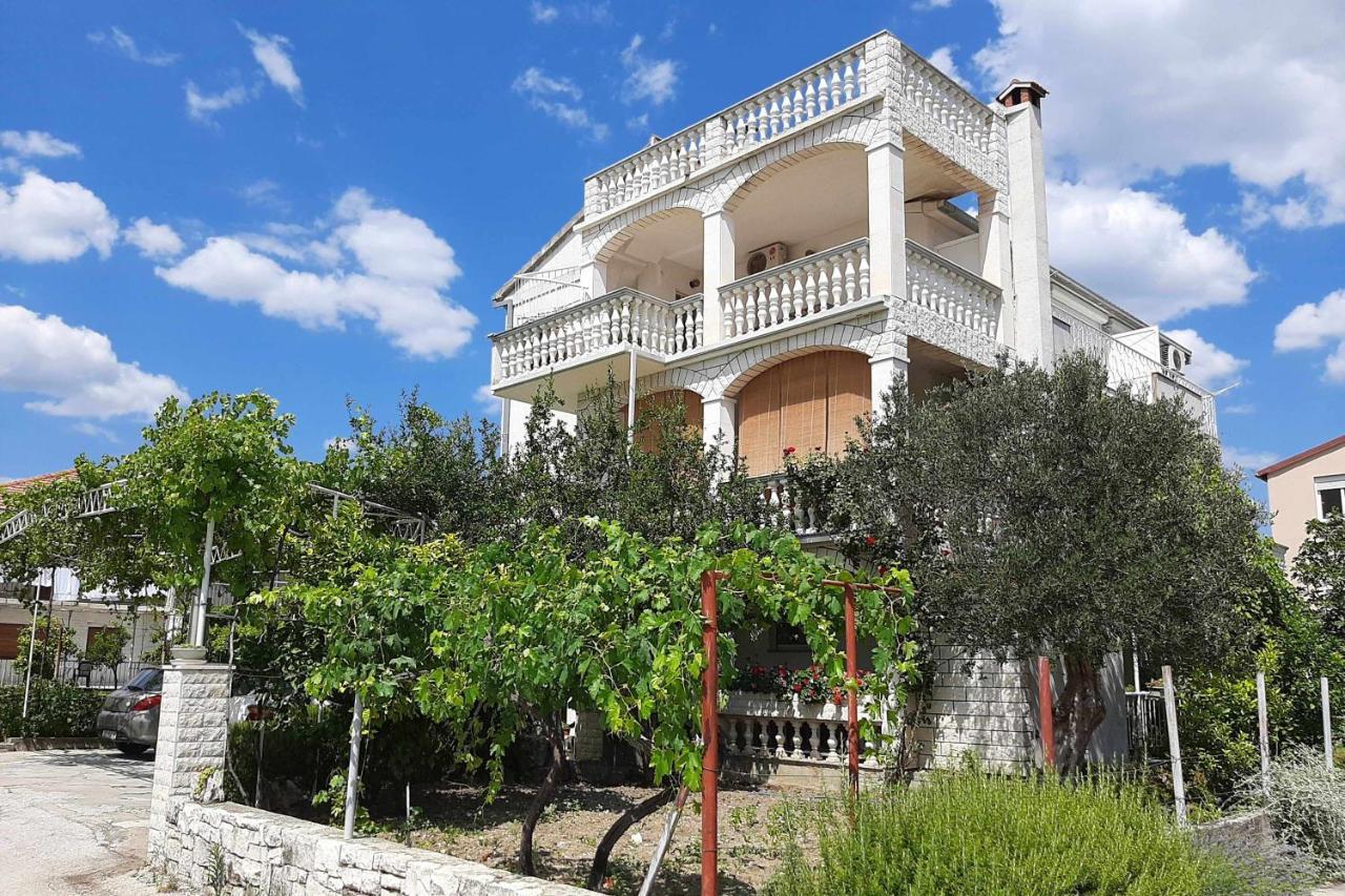 Apartments And Rooms With Parking Space Kastel Stafilic, Kastela - 18673 Exteriör bild