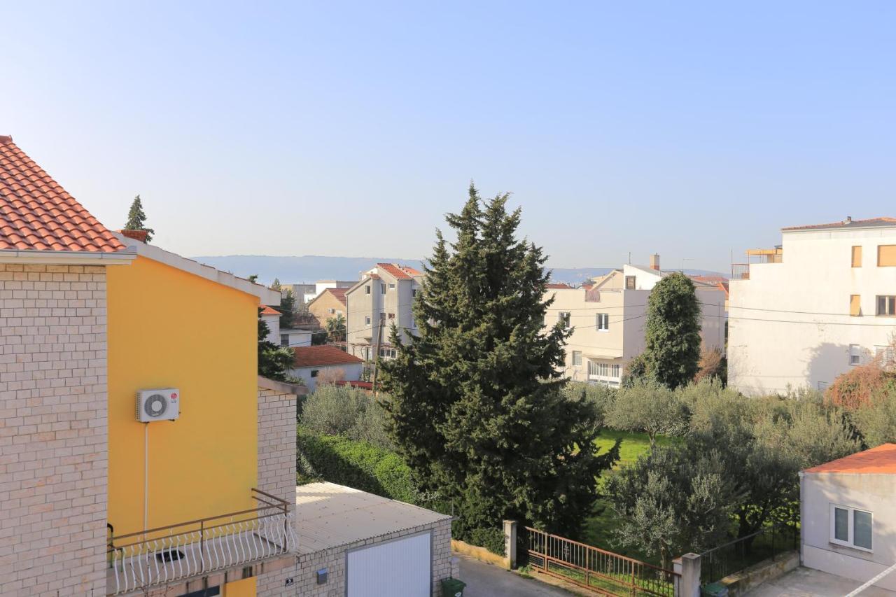 Apartments And Rooms With Parking Space Kastel Stafilic, Kastela - 18673 Exteriör bild